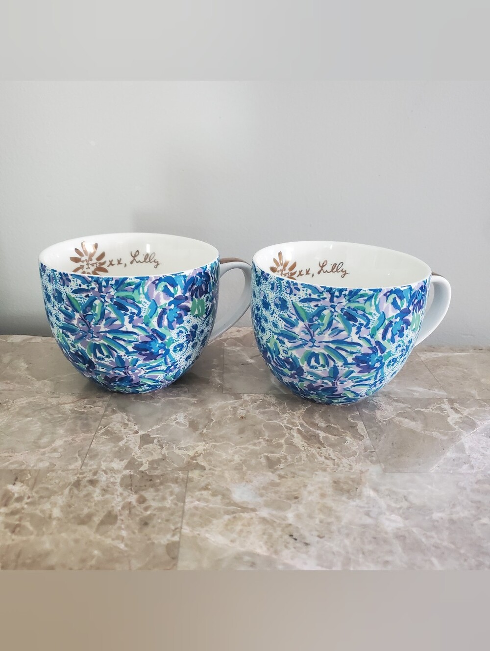 Lily Pulitzer Blue Floral Coffee/ Tea/ Cappucino 12 Oz Mugs Set Of 2